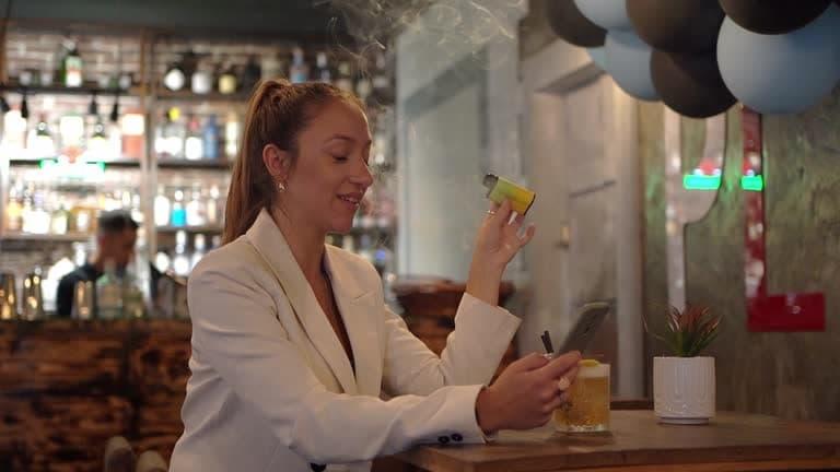 E-papierosy ile stick v9 özellikleri ve avantajları hakkında merak edilenler